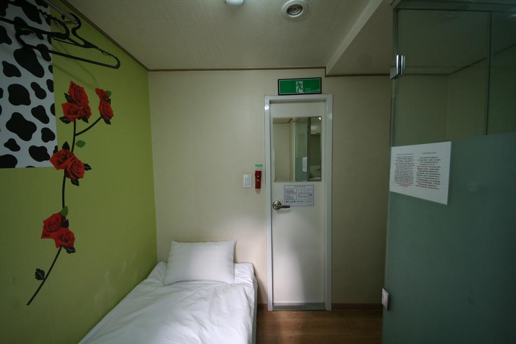 Guesthouse Myeongdong Séoul Chambre photo
