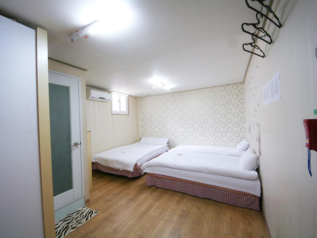 Guesthouse Myeongdong Séoul Chambre photo