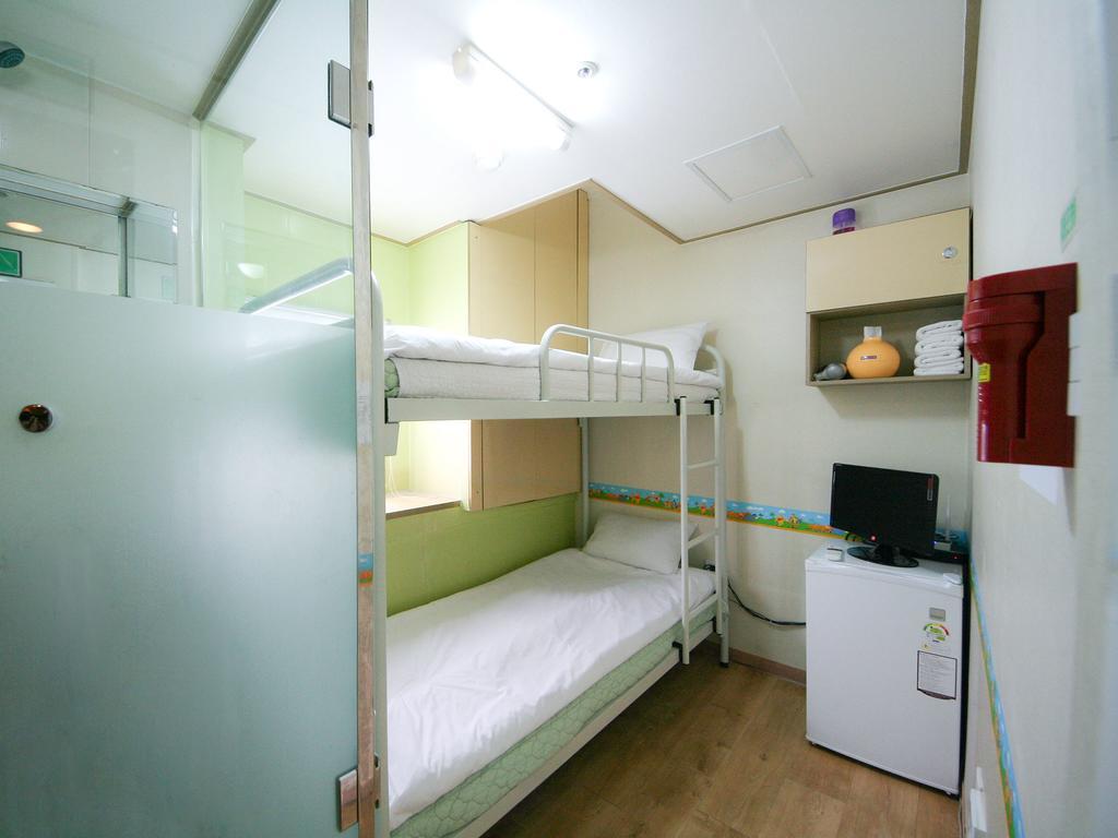 Guesthouse Myeongdong Séoul Chambre photo
