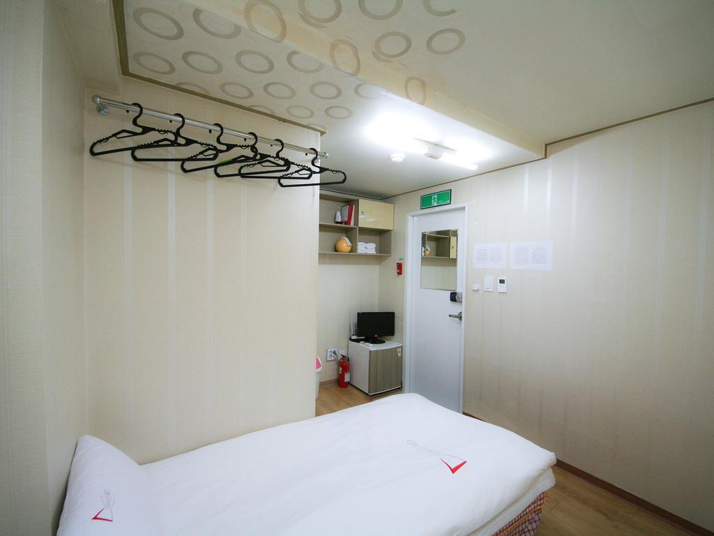 Guesthouse Myeongdong Séoul Chambre photo